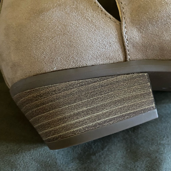 NWT. Lane Bryant short boots - Picture 5 of 6